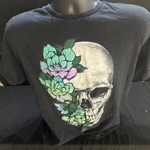 Black T-Shirt with Skull and Floral Design-MOD skull shirt-size L-#469